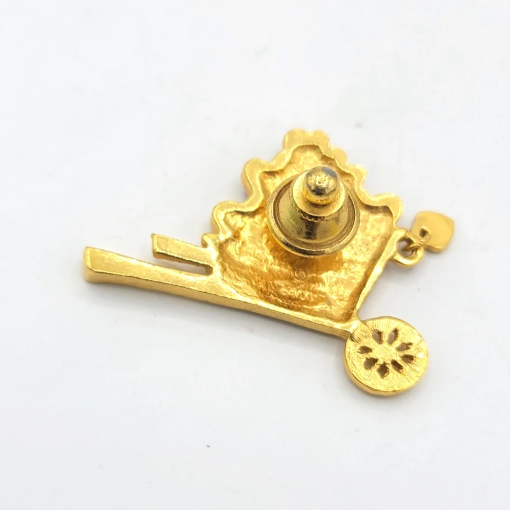 Avon Garden of Love Wheelbarrow Brooch Gold tone Red Enamel Hearts Vintage 90s - Picture 6 of 12